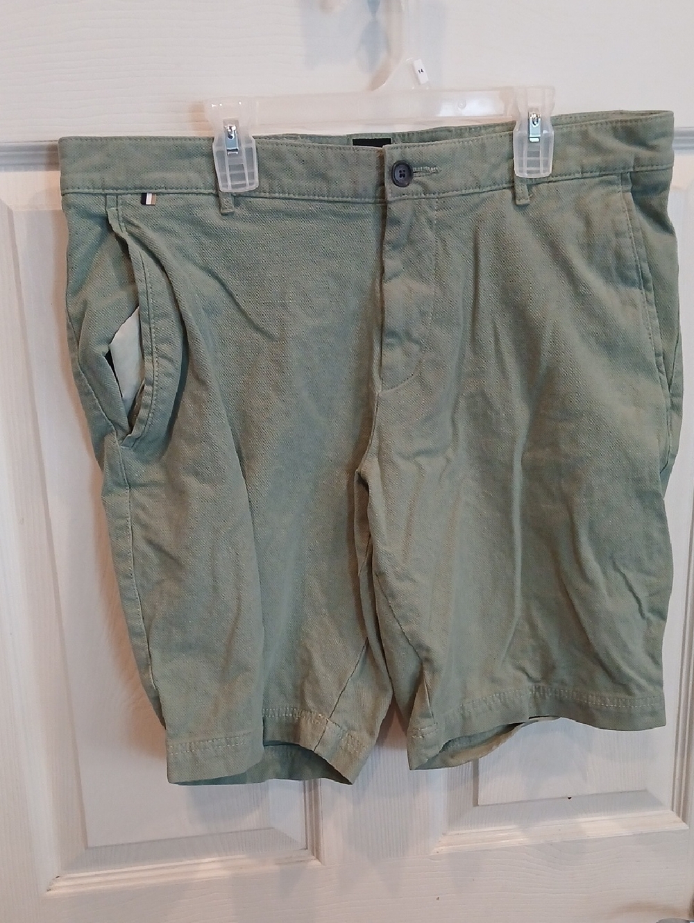 Boss Men's Light Sage Green Flat-Front Shorts